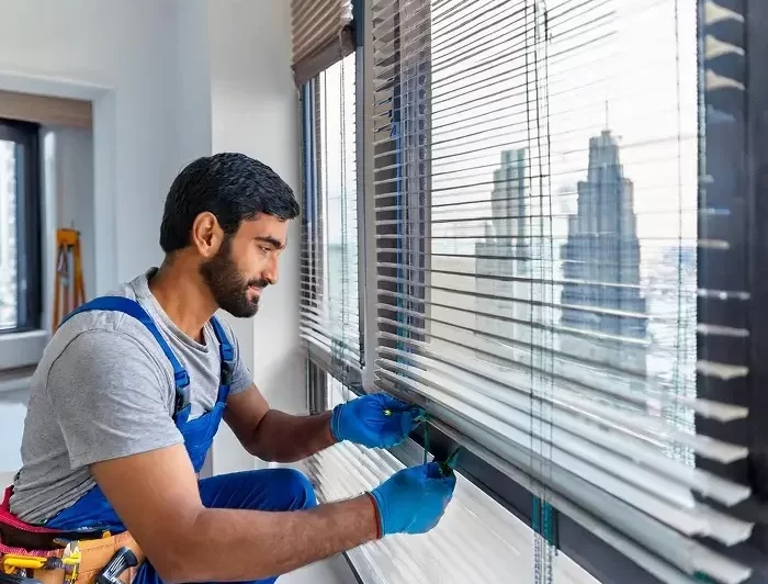 blinds fixing